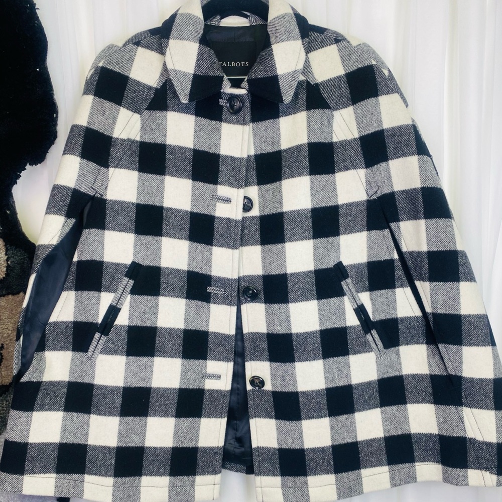 Talbots Black & White Buffalo Check Cape